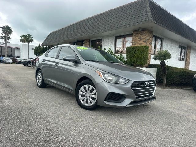 2022 Hyundai Accent SE in Forge Gray — front three-quarter view